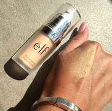 Load image into Gallery viewer, E.L.F. Illuminating Radiant Glow Face Primer 14ml
