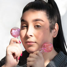 Load image into Gallery viewer, Sonäge Skincare Frioz Icy Globes Facial Massager
